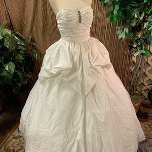 STRAPLESS WHITE TAFFETA WEDDING GOWN SMALL